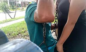 ดูสาวลาตินหื่นดูดควยบนถนนเมเดลลิน