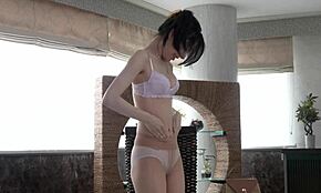 สารคดีภรรยาครั้งแรก มิกุ ทาเคอิ ได้สัมผัสการกระทำ