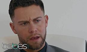 Hej Seth Gamble, Kendra Spade, Emily Willis, připraveni na divoký skupinový trest v Továrně Část 4?