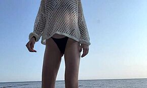 Gyors strand baszás párral, elektromos érzés