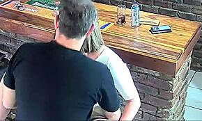 Фу, поймал жену на измене с боссом поздно ночью