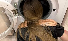 Stepmom Bantu Stepson Konfirmasi Kalau Gay dengan Tes Close-Up