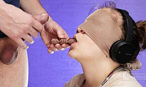 Joc de gust m-a păcălit, colega mi-a băgat pula în gură! 😳