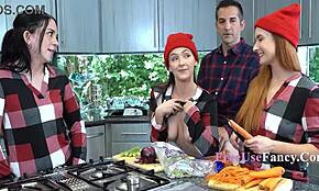 节日季节家庭免费使用 Serena Hill和Violet Spice