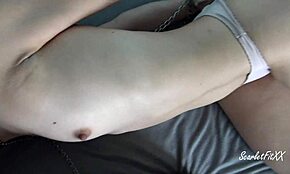 Милая покорная девчонка в наручниках и на поводке для жесткого траха