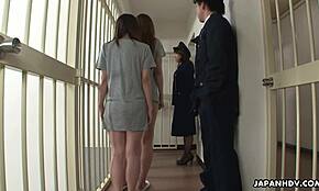 日本人秘密女子刑務所で過酷な身体検査パート2暴露