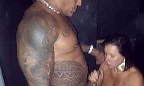 ไปสวิงแล้วดูดควยดำลูกเลี้ยงโดยไม่รู้