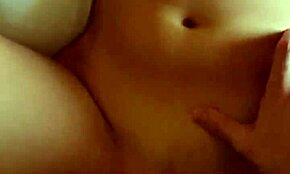 Sesso sorpresa backstage dopo photoshoot bikini con modella teen 18+ in POV