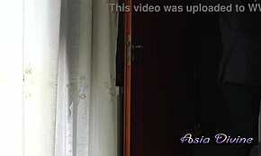 Îi fut curul în timp ce soțul ei e plecat - Asia Divine!