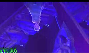 リズ・ヴィシャスがこのフリーズアニメのヘイターズソングでどう思う？