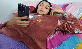 Rosibel, the stepdaughter, ditches the condom for stepdad’s raw finish. everyone wants her!