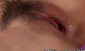 เมกุมิ ชิโน สาวซุกซนอายุ 18+ พร้อมสูบควยสุดยอด?