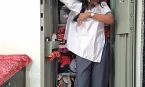 Fată și băiat indian fut cel mai bine în voce hindi clară