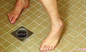 Sesi casting dengan gadis berisi di asrama.