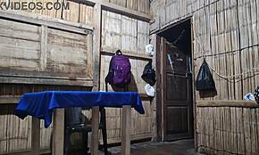 Λατίνα Πορνο Diva Επιδεικνύει Μεγάλο Κώλο με Νέο Αφρικανικό Κούρεμα