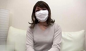 よ、このエロいアジアンガール84が俺を狂わせる、動き見たい？