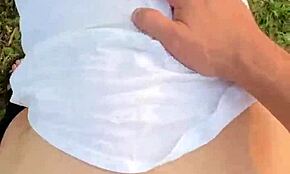 Aproape prinși în timp ce ne futem sălbatic în parc