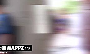 אתה יכול להאמין שאחיות חורגות ארוכות אבדו לקחו את בתולי אחיהם החורגים יחד?