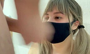 Deep blowjob dan kongkek semua lubang hebat sampai air mani di muka