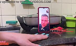 コルノの覗き魔、奥さんとスーパーの配達員をキッチンで観察