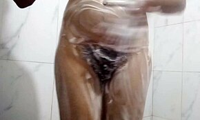 印度裔年轻少女18+，室内精彩阴部和胸部秀，你能承受吗？！