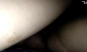 Moja najlepsza przyjaciółka ssie mojego kutasa, gdy jestem smutny, żeby mnie rozweselić swoją ciasną cipką