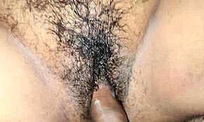 家庭主妇毛茸茸阴道被操到射精内部特写