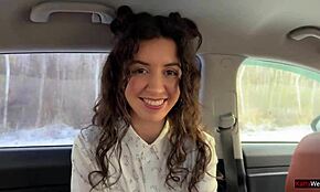 कैटी वेस्ट कार में बॉयफ्रेंड को फक करती है क्विकी ब्रेकअप के लिए