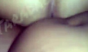 Я наполняю жопу суки спермой во время латинского массажа