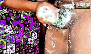 Sexet amatør rødhåret i handsker kneppet i blå lingeri POV