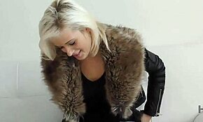 Hunt4k - Ria Sunn ανταλλάσσει σεξ για λεφτά για ακριβό γάμο