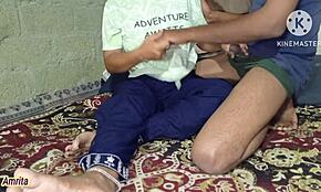 Mój przyrodni brat i ja kradziemy gorący seks w akademiku