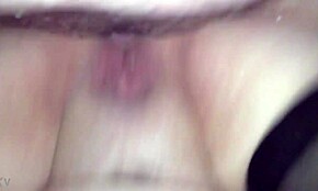 Píča tryská při tvrdém šuku zezadu