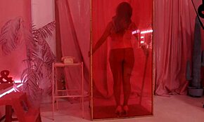 jeg er Barbie, bare teaser ute med mine store blonde assets for moro