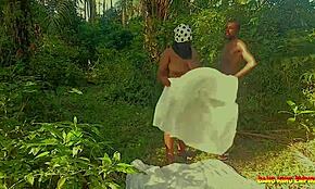 Utendørs Porn Knepping Av Slem Eks-Kjæreste I Buskene