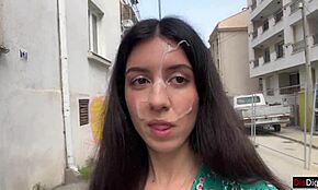 Jeśli przegrasz grę - będziesz musiał chodzić z spermą na twarzy publicznie - cumwalk