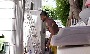 PenthouseGold: Pelacur remaja Hazel Moore goda pekerja BBC untuk aksi liar