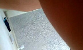 Dominada por mi toro negro, mi coño casado se abre y chorrea en orgasmo 💦