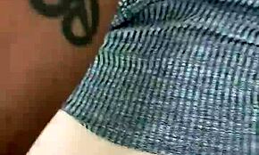 Ух, нас поймали в лесу, пока она умоляла о большом черном члене...