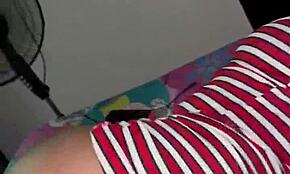 Rýchly ranný sex s nevlastnou sestrou bol čistý oheň