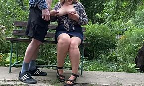 Ai meu Deus, as tetas enormes naturais da minha sogra finalmente encharcadas no meu gozo... sonho vira realidade!