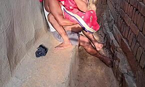 Индийская милая падчерица тайком изменяет с бойфрендом в секрете