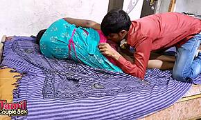 Tatăl vitreg mă descoperă și vrea să mă fută