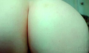 Κορίτσι 18+ κάνει μαλακία στην τέλεια πούτσα της και βογκάει απαλά σε ερασιτεχνικό βίντεο