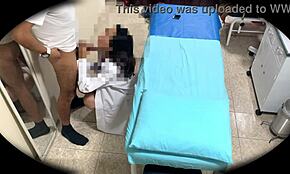 كاميرا الأمان تلتقط فتاة أرجنتينية ساخنة في وضع الكلب في مستشفى مونتيري