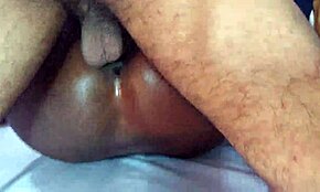 Ei, quer assistir duas meninas e dois meninos fodendo duro juntos?