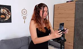 Hey, Üvey Kızımı Çorap Çekerek Nüde Çekerken Yakaladım, Onu Kreampay Yaptım!