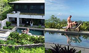 Le couple baise vraiment en public en extérieur