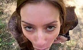 מציצה בשביל טיול מנקודת מבט עם נדיה נוג'ה הרומנית הקטנה 18+