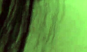 Janessa Jordan cítí intenzivní orgasmus s milencem pomocí sex hraček